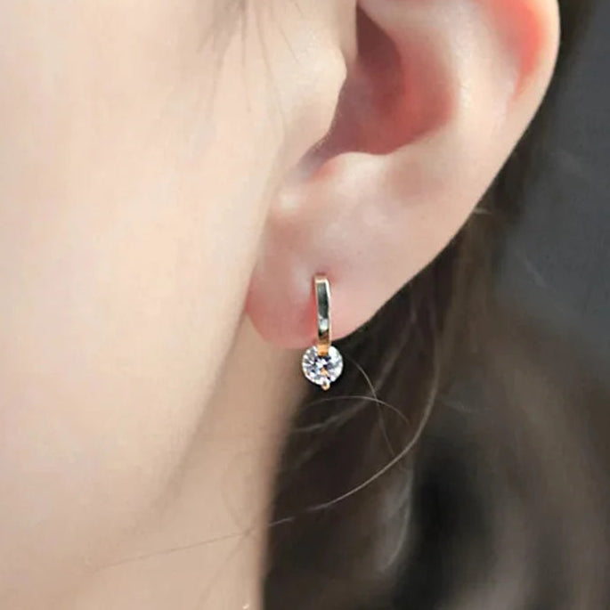 Boucles scintillante en pierre de zircone