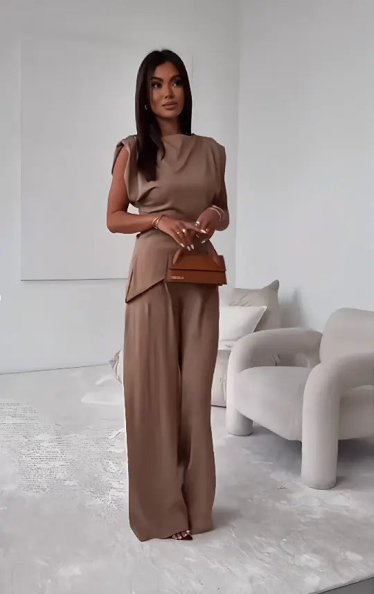 Ensemble fluide élégant – Minimalisme sophistiqué ORIS WEAR