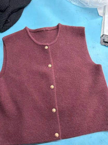 Elenya – Chaleur douce et style décontracté ORIS WEAR