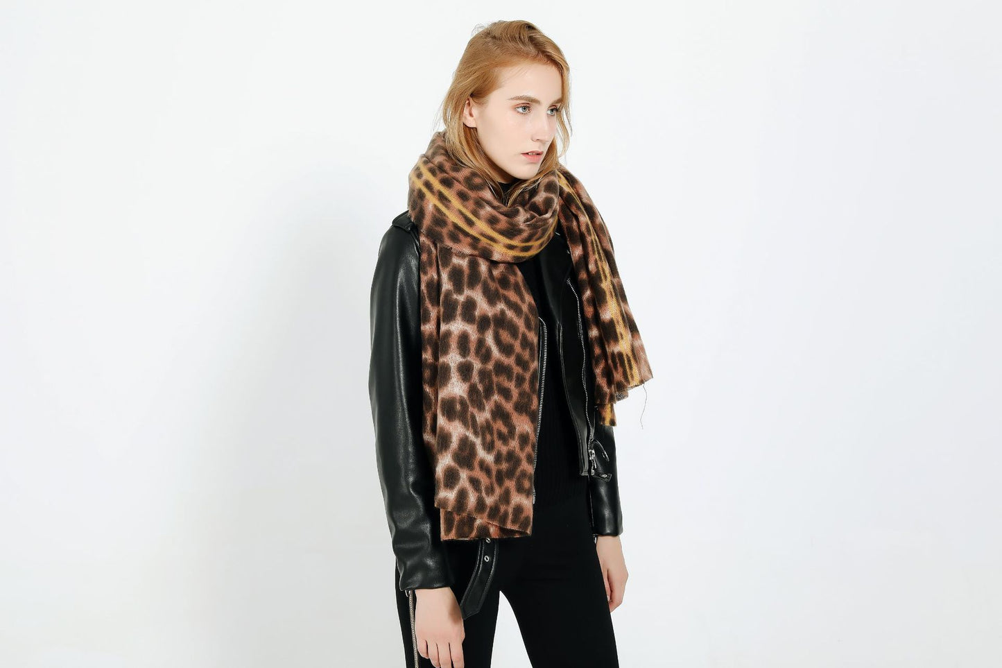Écharpe léopard femme en cachemire ORIS WEAR