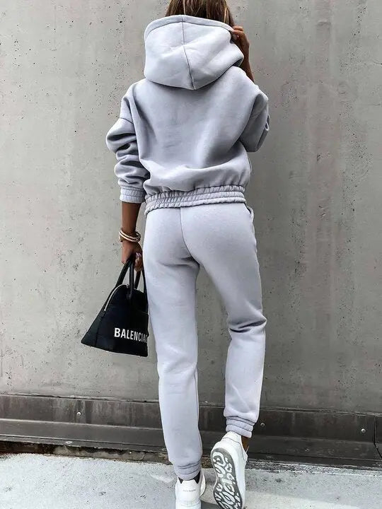 Ensemble Sport Femme à Capuche – Confort et Style au Quotidien ORIS WEAR