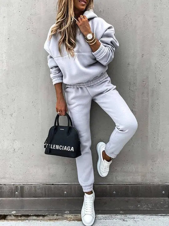 Ensemble Sport Femme à Capuche – Confort et Style au Quotidien ORIS WEAR