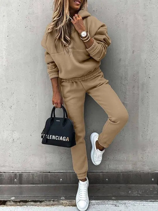 Ensemble Sport Femme à Capuche – Confort et Style au Quotidien ORIS WEAR
