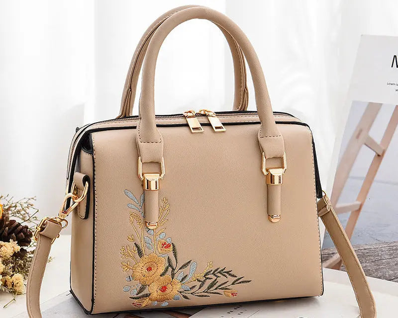 Sac à main carré brodé floral chic ORIS WEAR