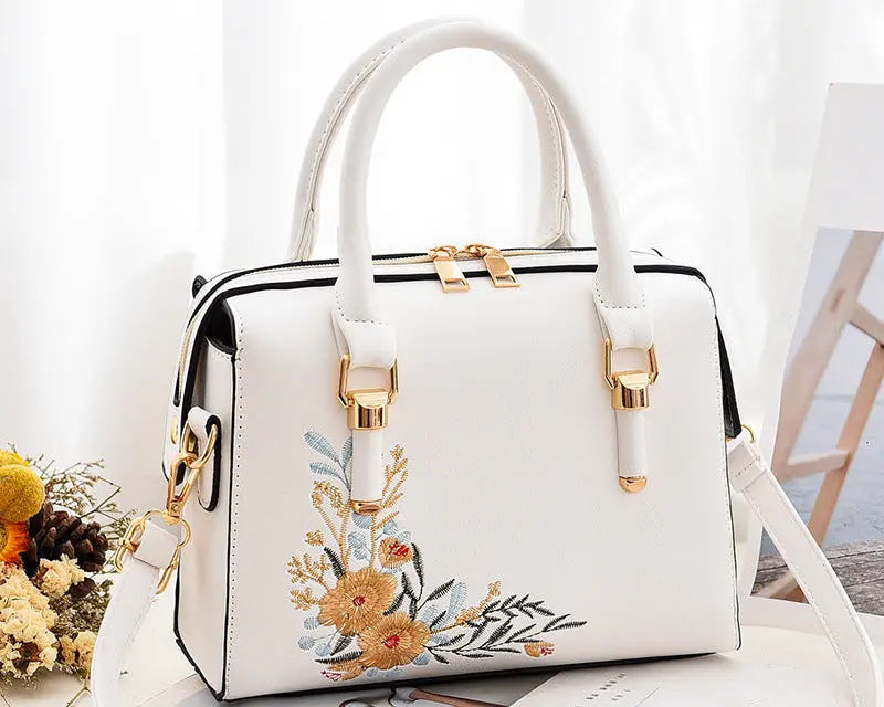 Sac à main carré brodé floral chic ORIS WEAR