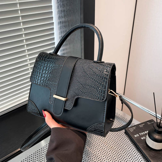 Mode femme élégante noir — ORIS WEAR