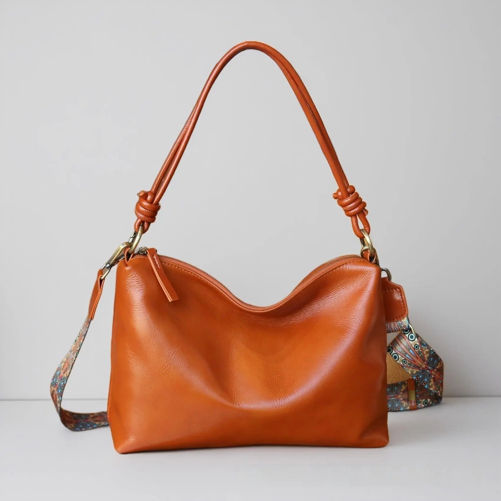 Sac Hobo Effet Laqué Brillant Souple ORIS WEAR