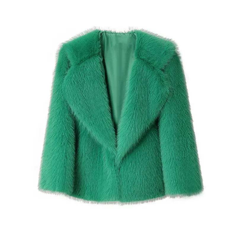 Veste courte en fausse fourrure – Douceur cocoon et élégance ORIS WEAR