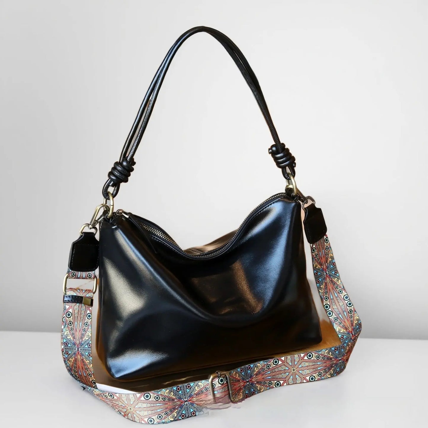 Sac Hobo Effet Laqué Brillant Souple ORIS WEAR