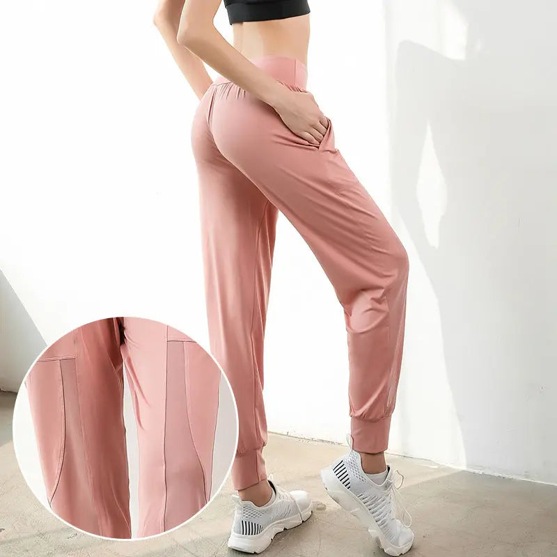 Mode femme élégante noir — ORIS WEAR