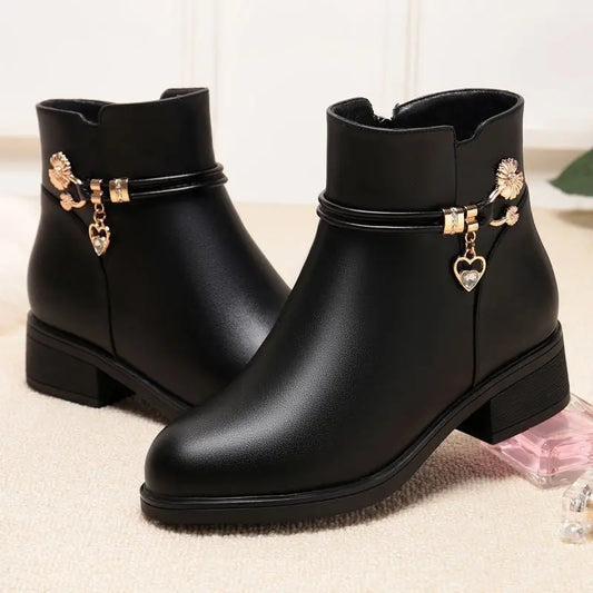 Mode femme élégante noir — ORIS WEAR