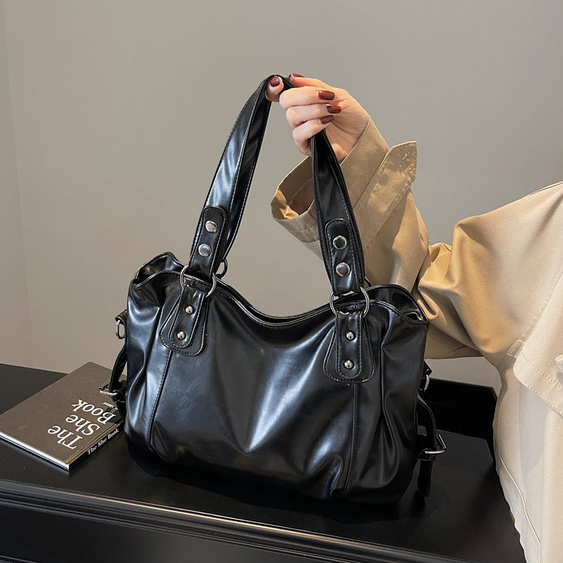 Mode femme élégante black — ORIS WEAR