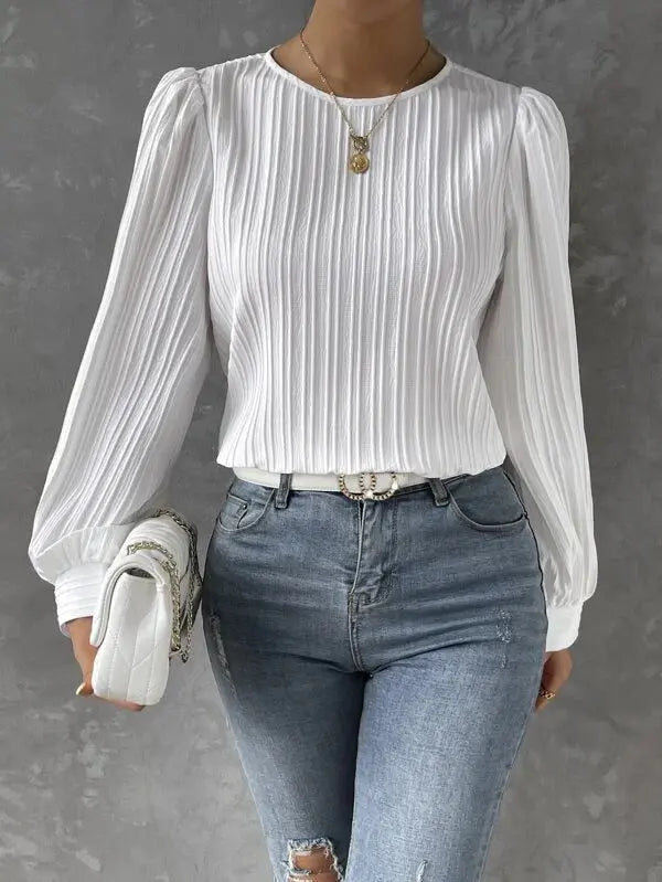 Elenya – Élégance aérienne pour le printemps ORIS WEAR