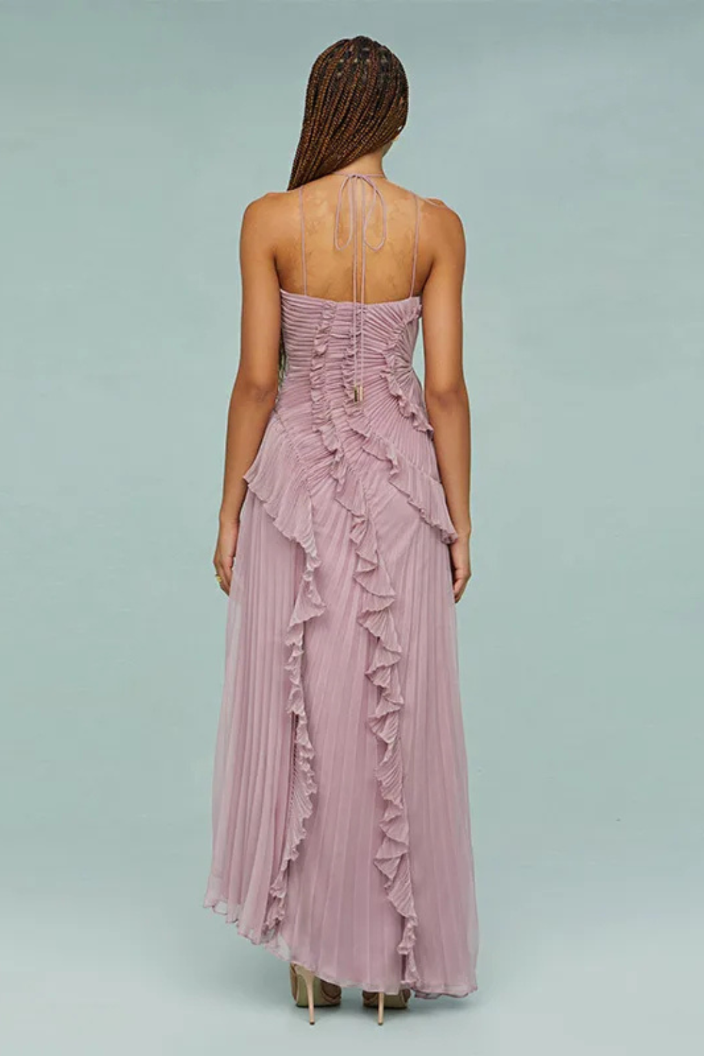 Imogen | Robe Maxi d'Été sans Manches à Col Halter et Volants pour Femmes Invitées à un Mariage Celeste London