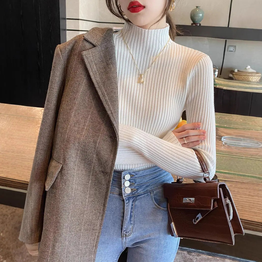 Pull côtelé à col montant – Coupe ajustée et allure chic ORIS WEAR