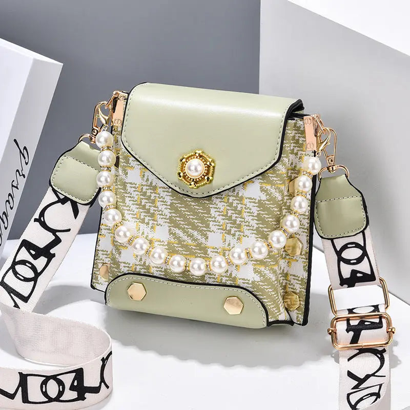 BellaPearl – Élégance en perles pour vos sorties d'été ORIS WEAR