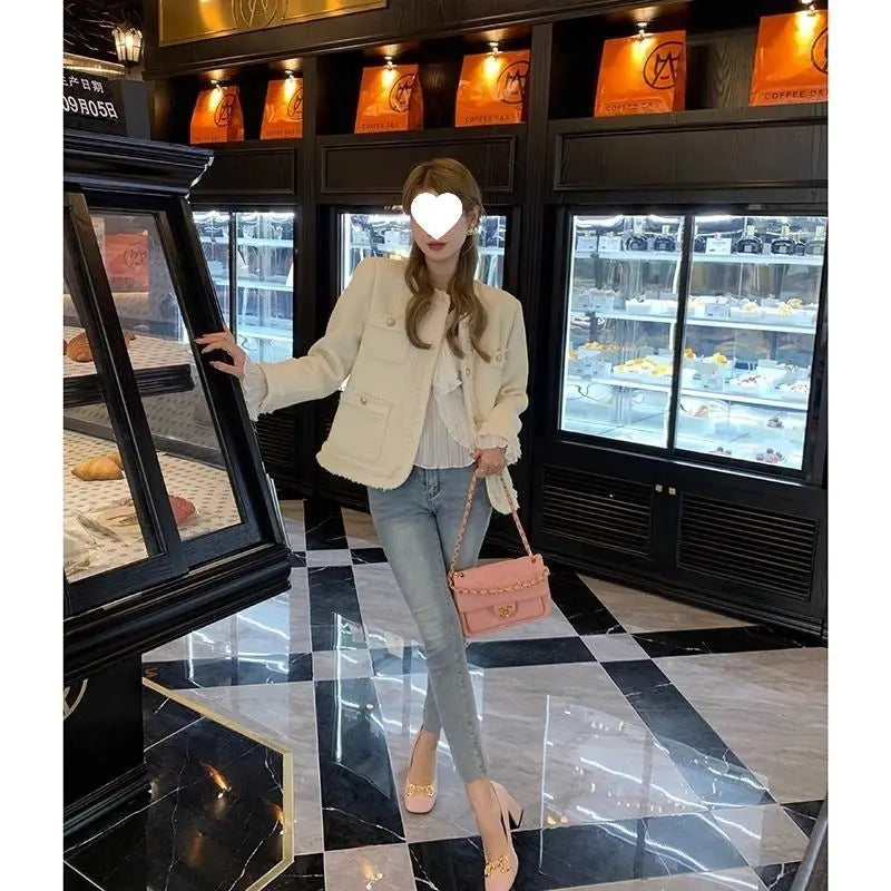 Veste Courte Élégante à Boutons Dorés ORIS WEAR