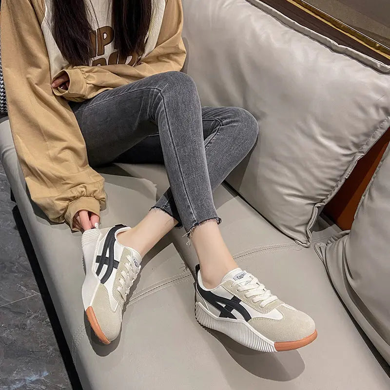 Mode femme élégante beige noir — ORIS WEAR