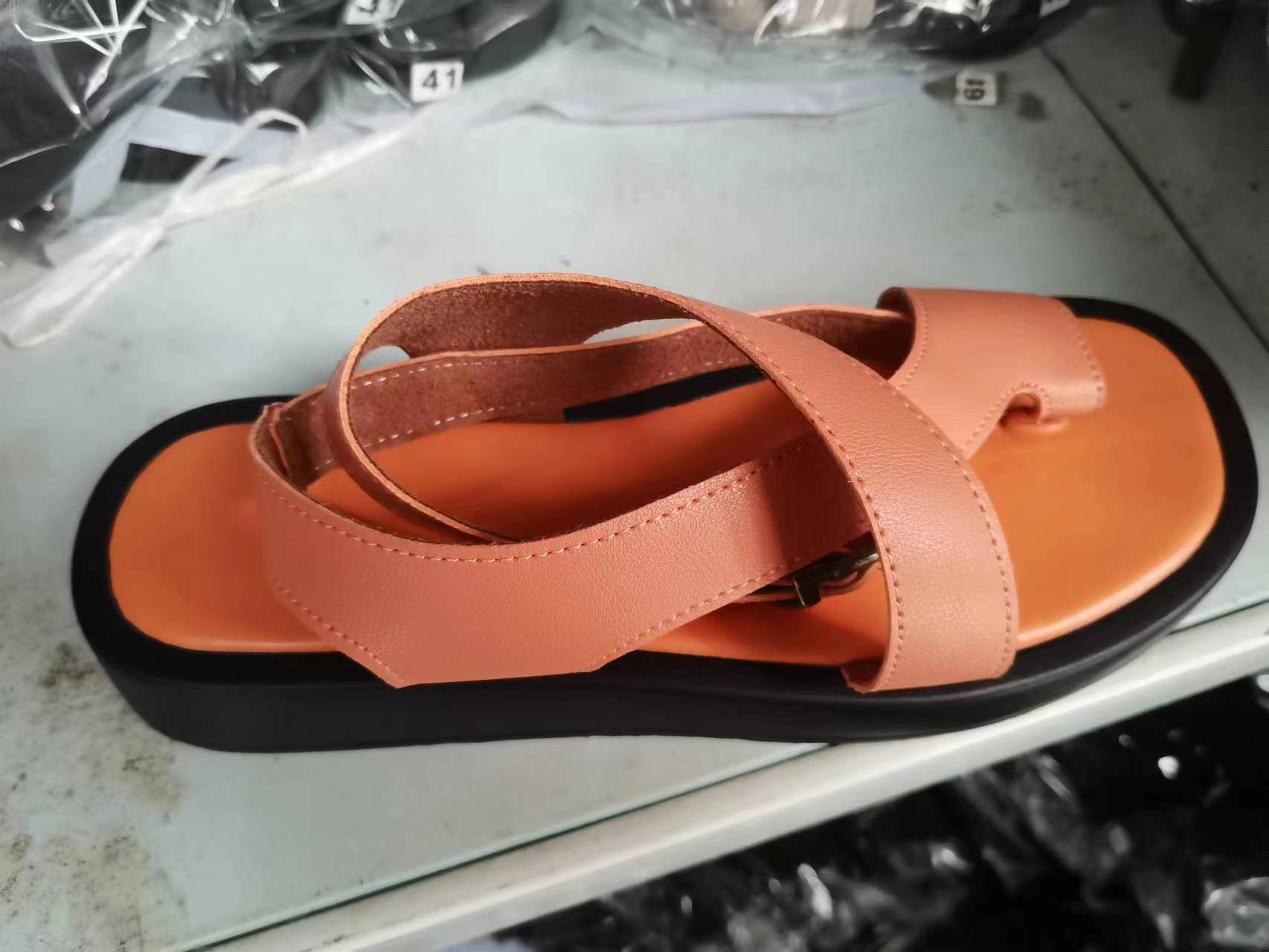 Sandales décontractées à semelle épaisse et bout rond ORIS WEAR