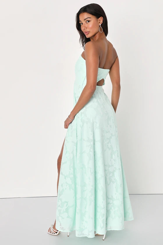 Eva | Robe longue brodée florale à épaules dénudées — Coupe corset Acme