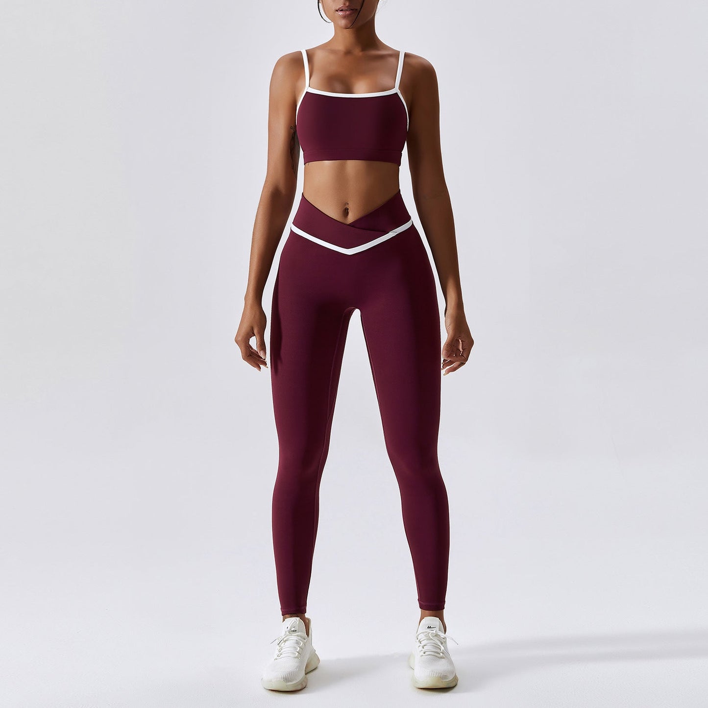 Mode femme élégante maroon — ORIS WEAR