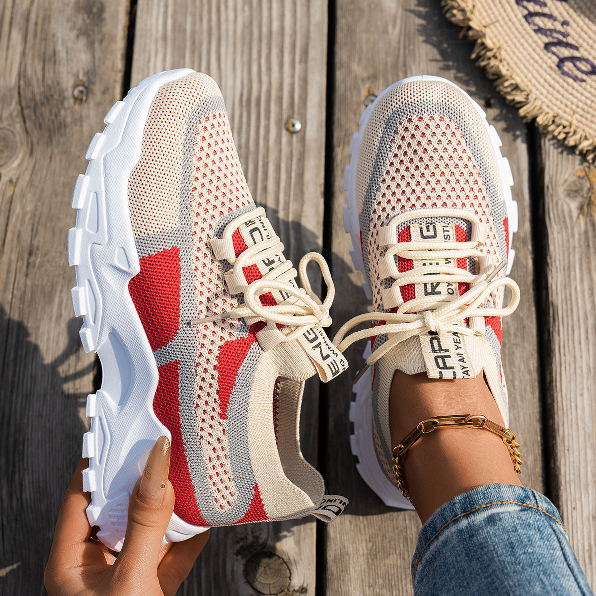 Mode femme élégante kaki rouge gris — ORIS WEAR