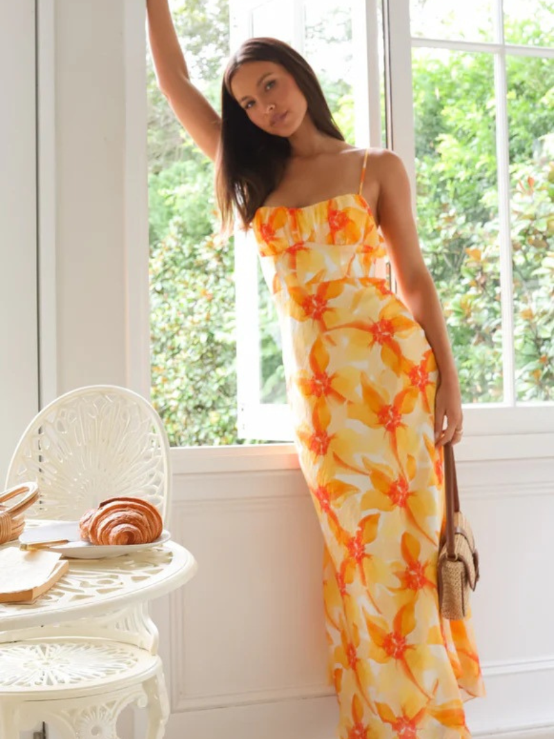 Maya | La Robe Mi-Longue Fleurie élégante ORIS WEAR