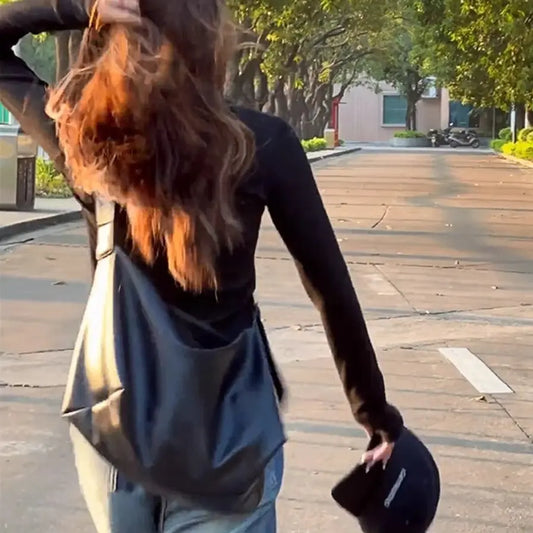 Mode femme élégante noir — ORIS WEAR