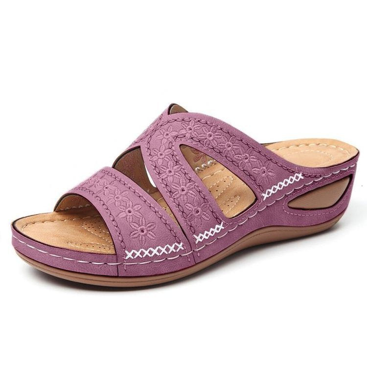 Sandales et pantoufles brodées ORIS WEAR