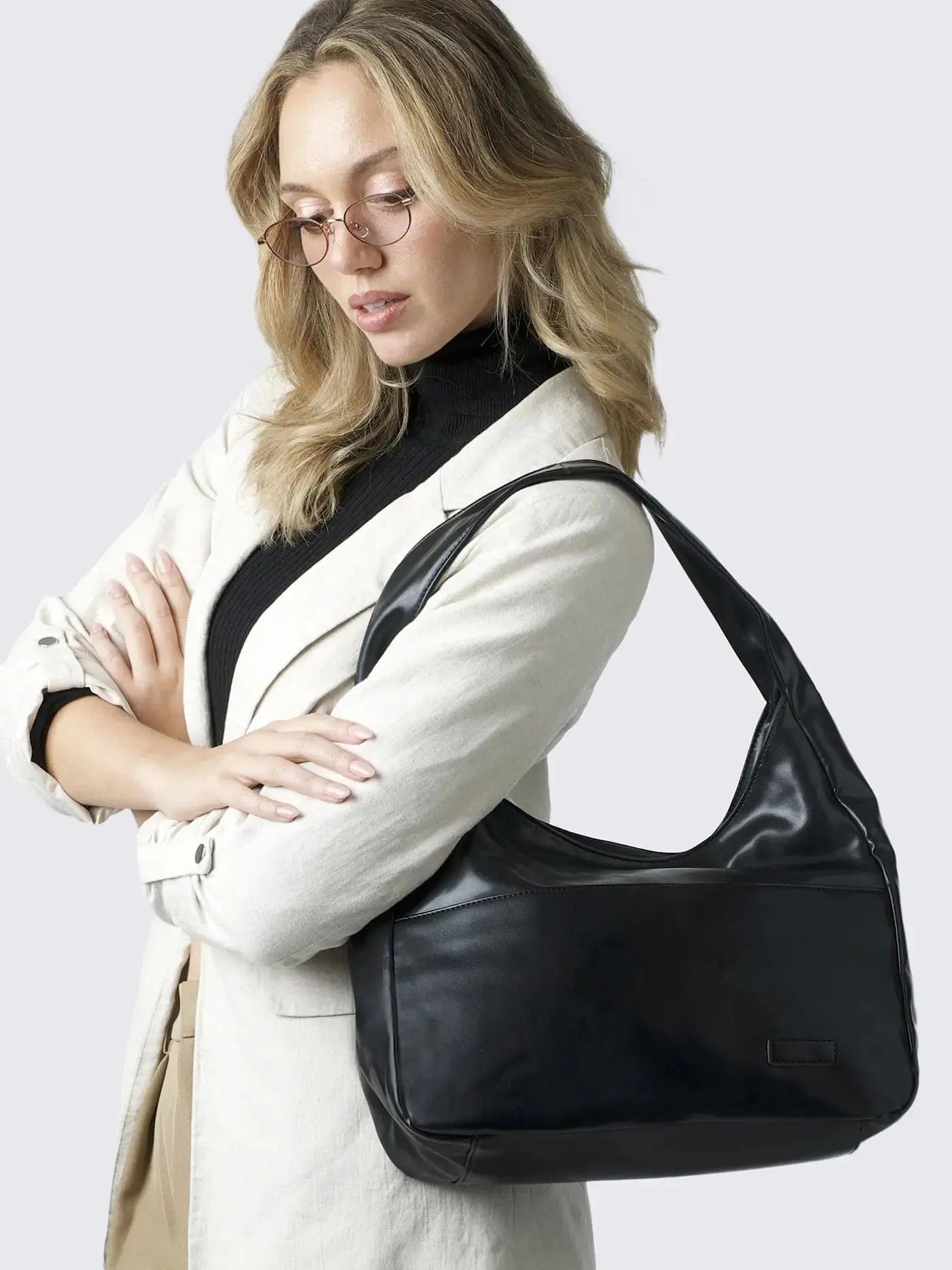 Mode femme élégante noir — ORIS WEAR