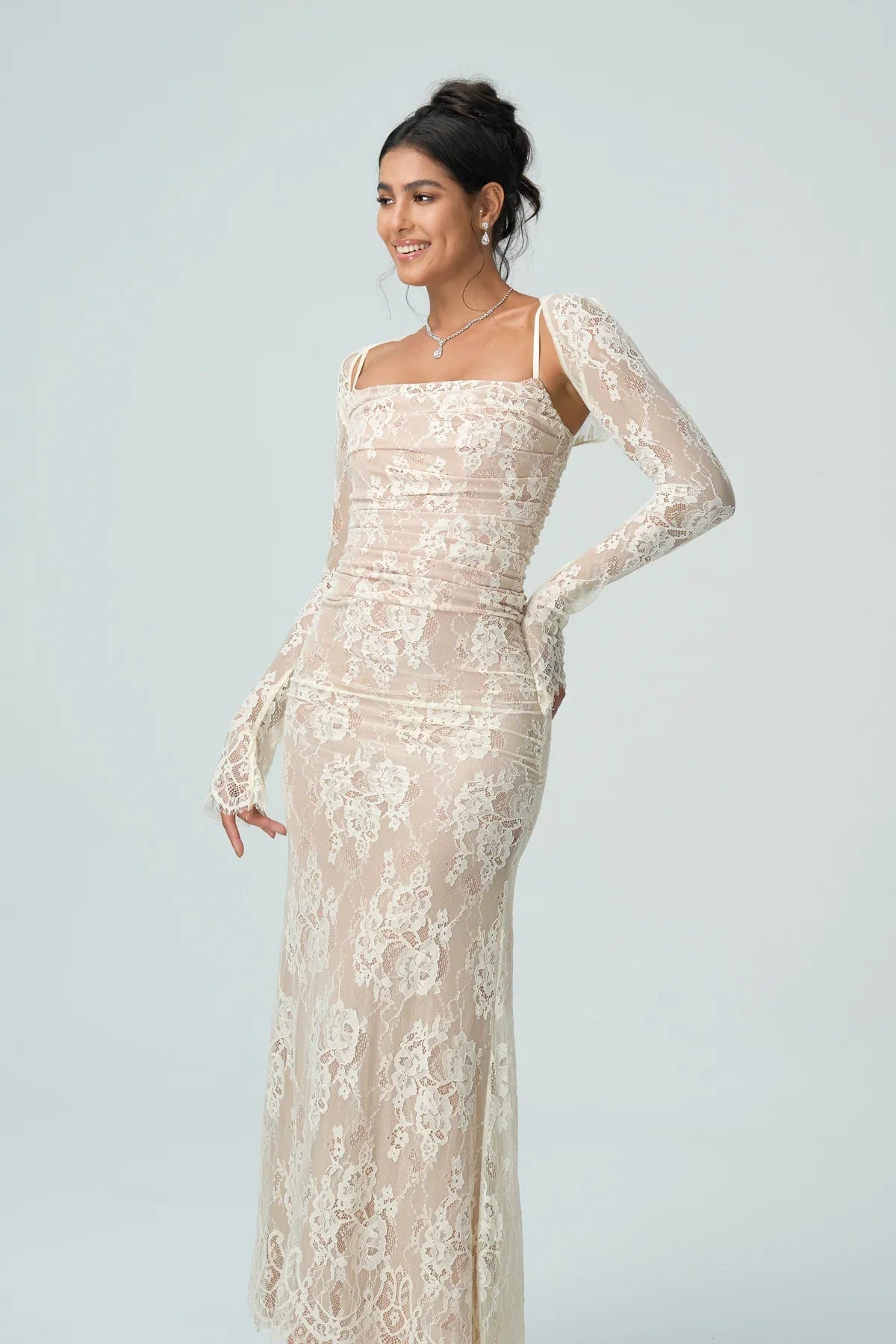 Robe Soirée Dentelle Noire Femme  |  Manches Longues Dos Nu Moulante ORIS WEAR