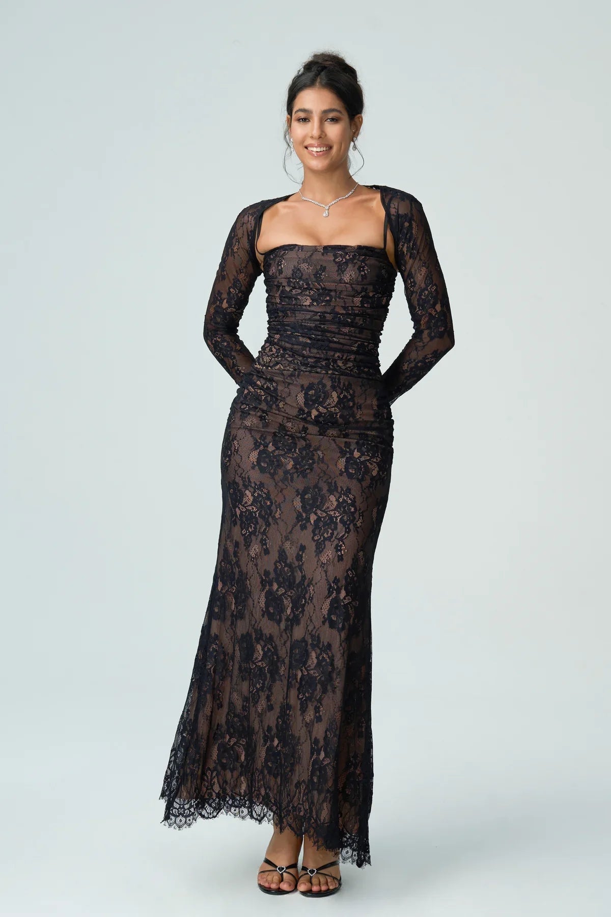 Robe Soirée Dentelle Noire Femme  |  Manches Longues Dos Nu Moulante ORIS WEAR