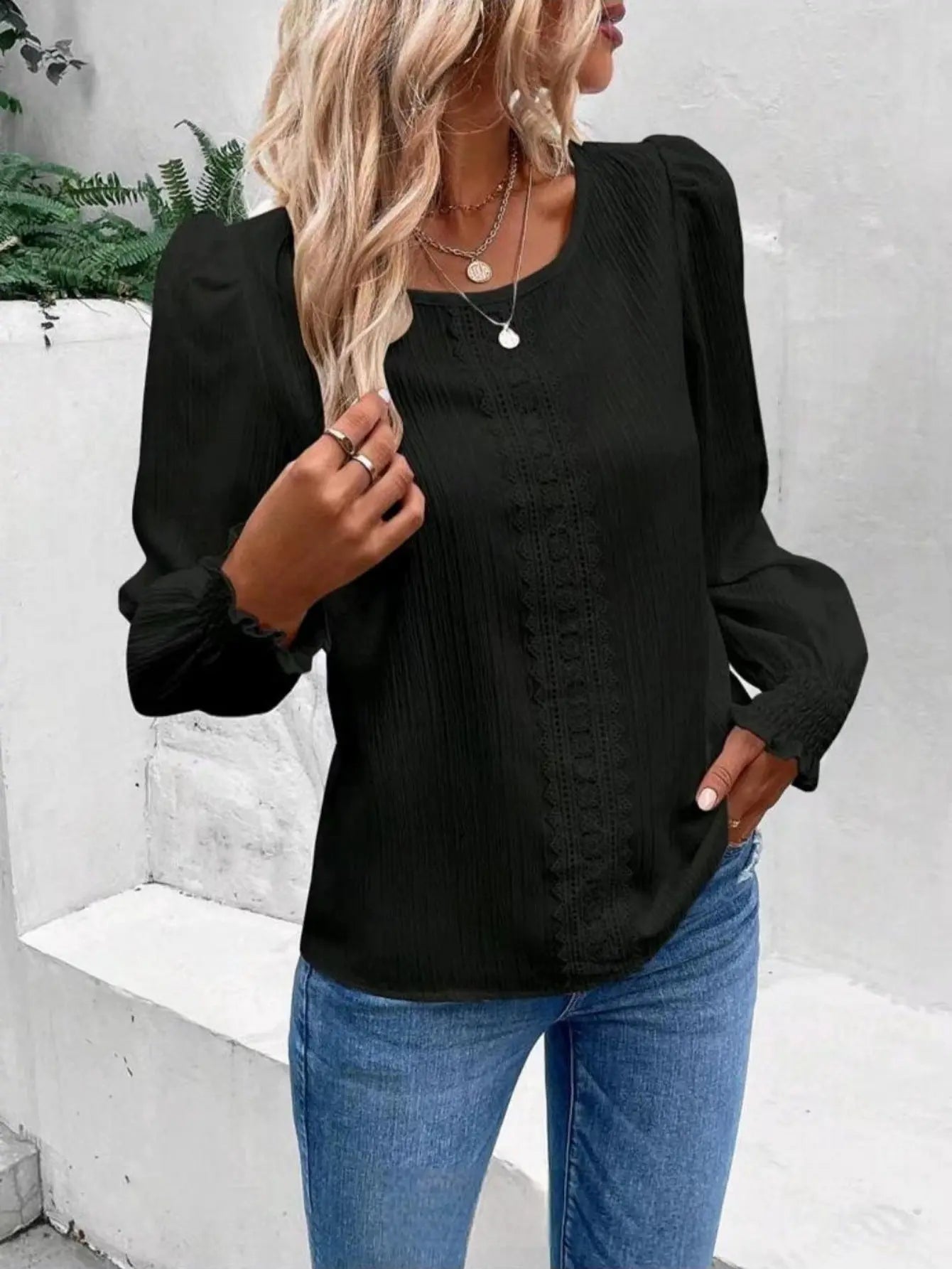 Haut Slim à Col Rond avec Finition Dentelle ORIS WEAR