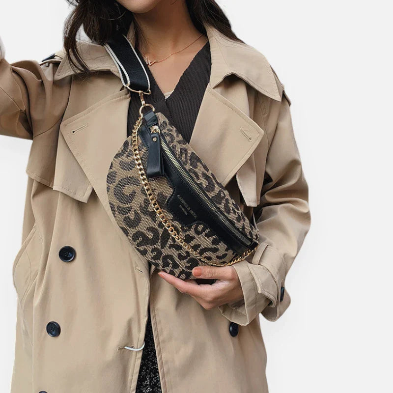 Sac banane léopard en cuir à bandoulière Aurora