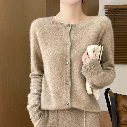 Cardigan en Mérinos 100% – Douceur et Élégance Printemps/Automne ORIS WEAR