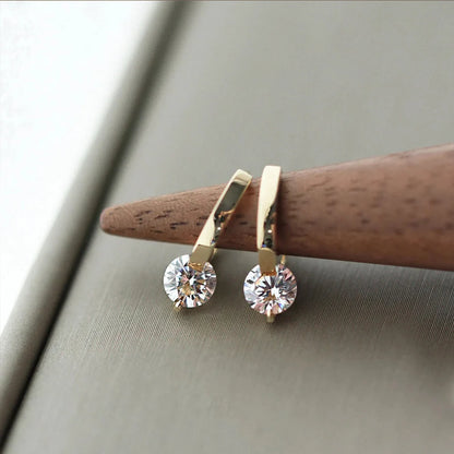 Boucles scintillante en pierre de zircone