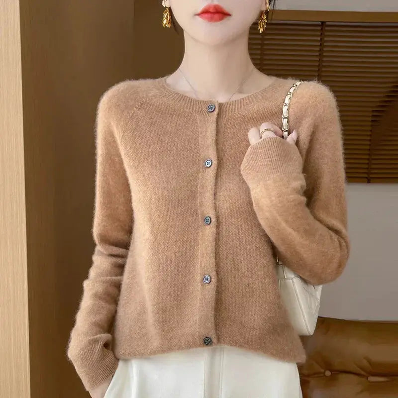 Cardigan en Mérinos 100% – Douceur et Élégance Printemps/Automne ORIS WEAR