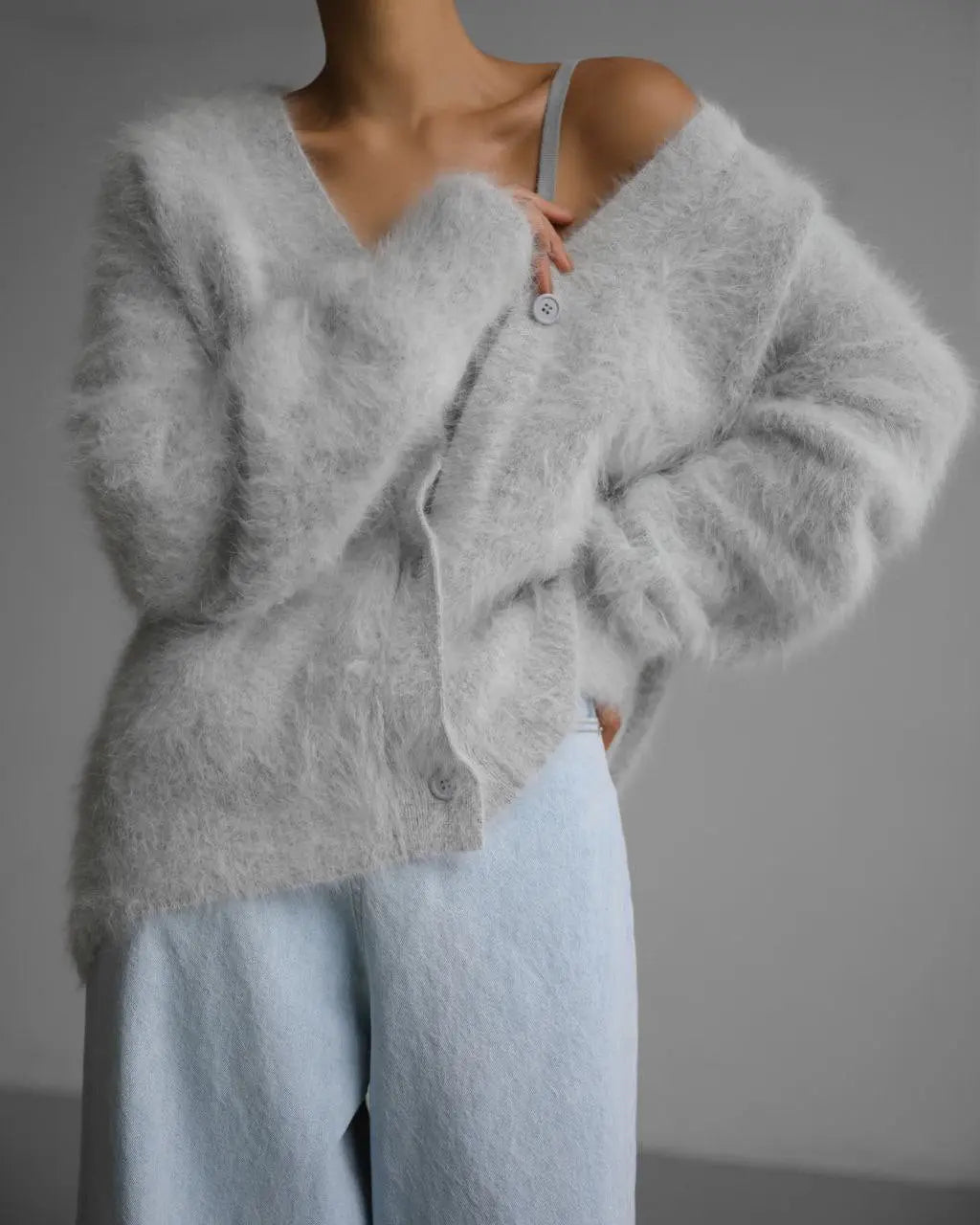 Cardigan Femme Col V – Boutonné, pour l'hiver ORIS WEAR