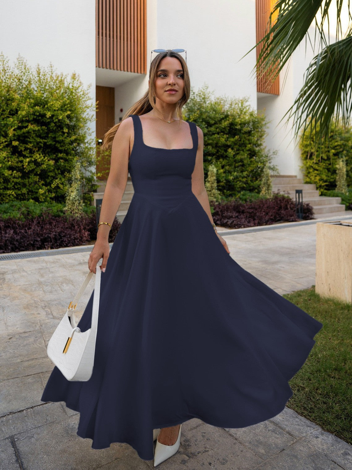 Robe à Bretelles Sans Manches à Encolure Carrée ORIS WEAR