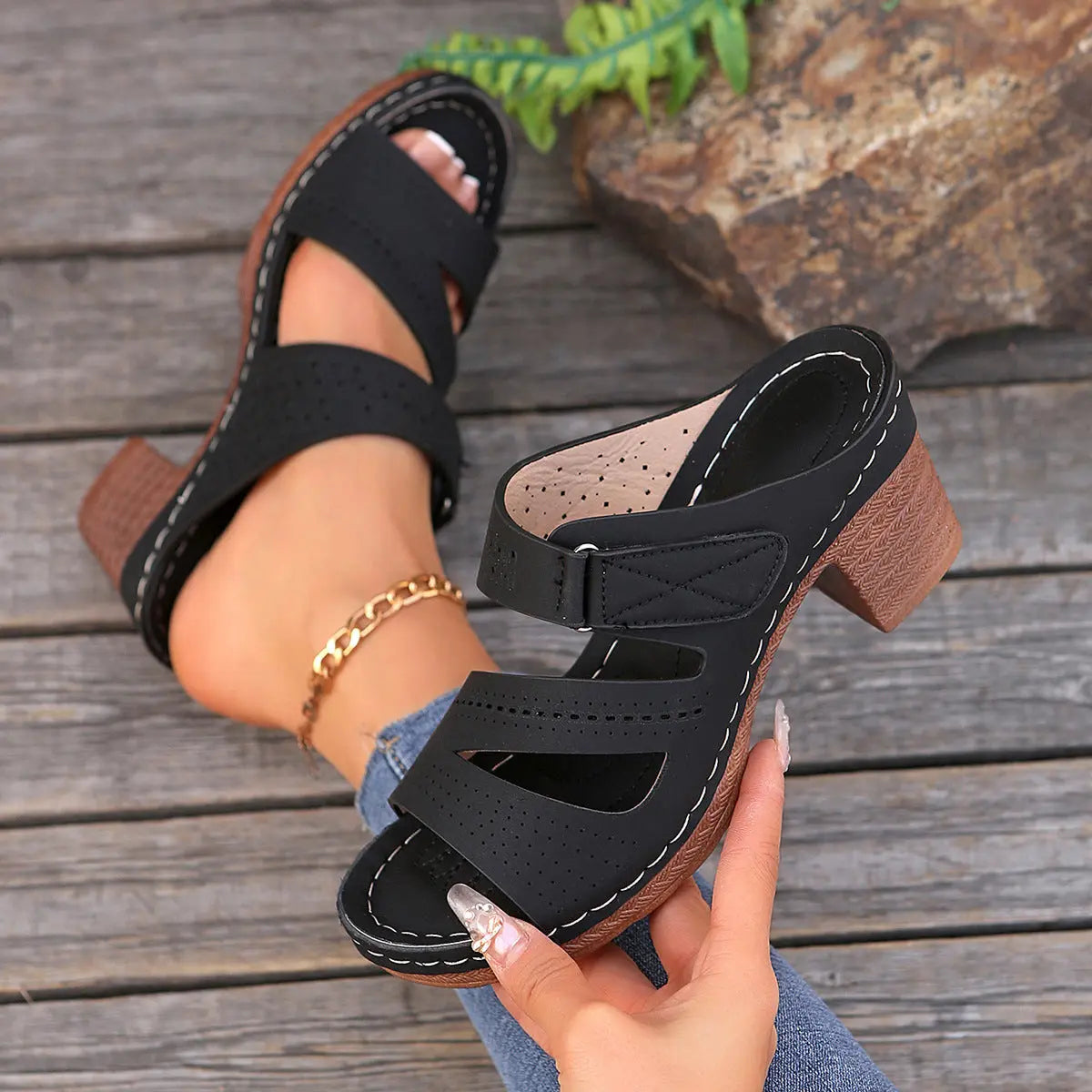 Mules à Talon Carré et Bout Ouvert ORIS WEAR