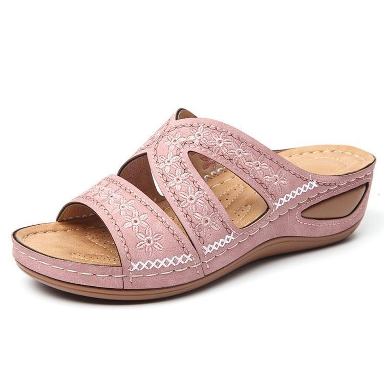 Sandales et pantoufles brodées ORIS WEAR