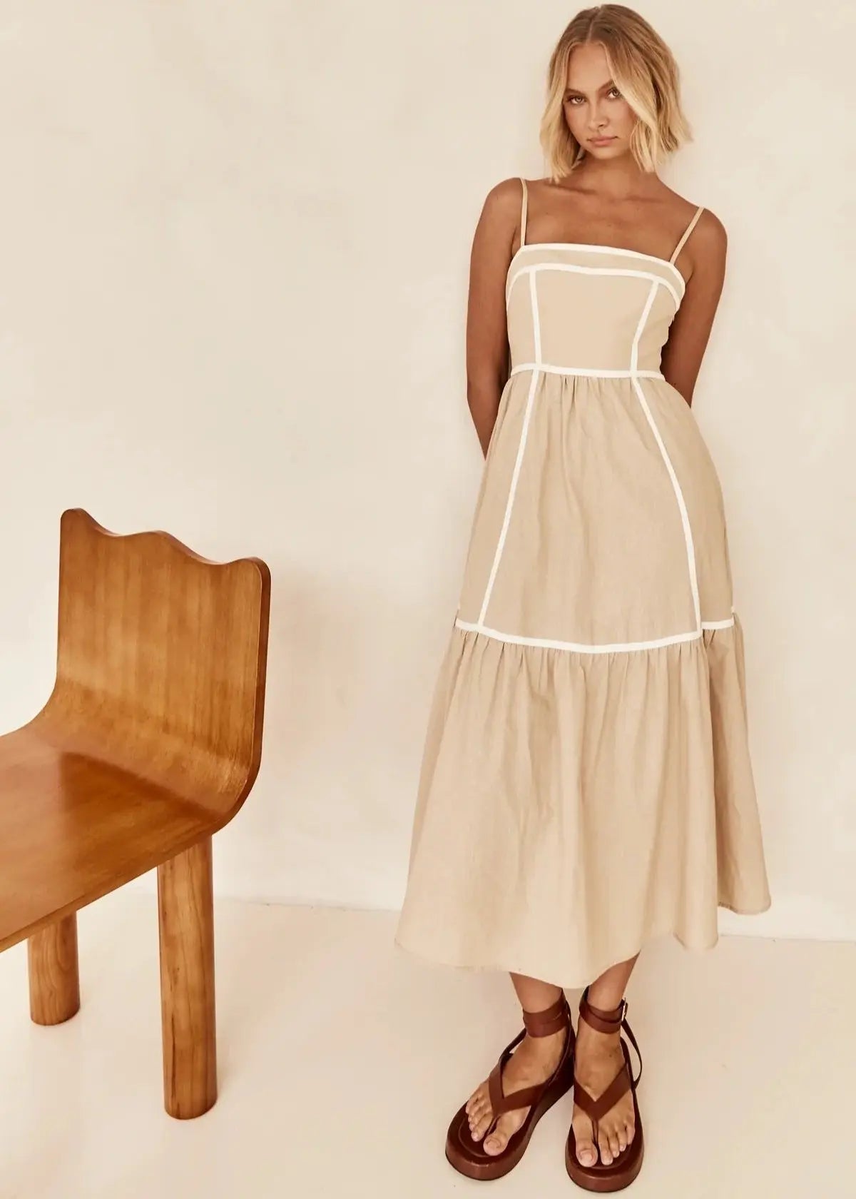 Robe mi-longue à bretelles fines et jupe volantée ORIS WEAR