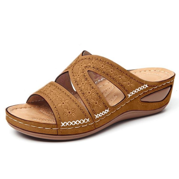 Sandales et pantoufles brodées ORIS WEAR