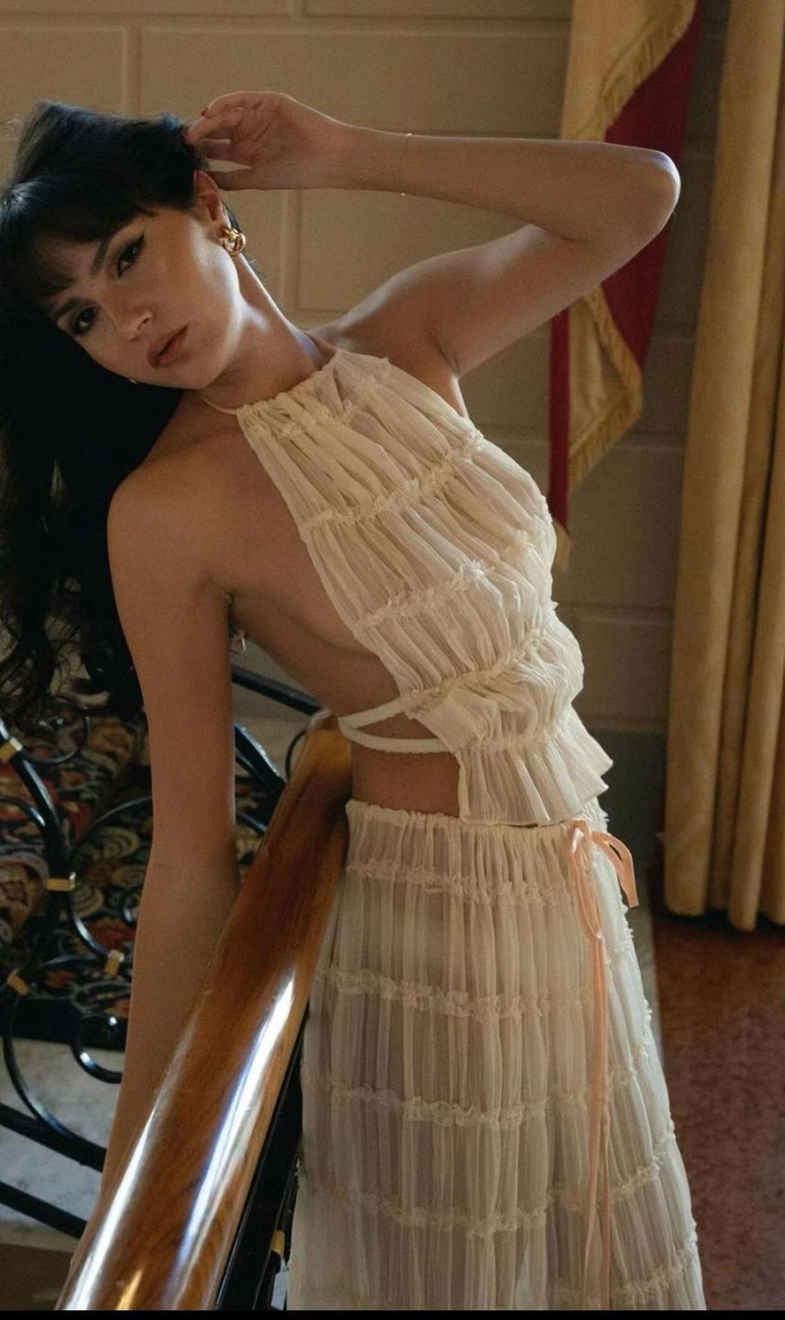 Allure Libre – Ensemble 2 Pièces à Dos Nu & Jupe Plissée ORIS WEAR