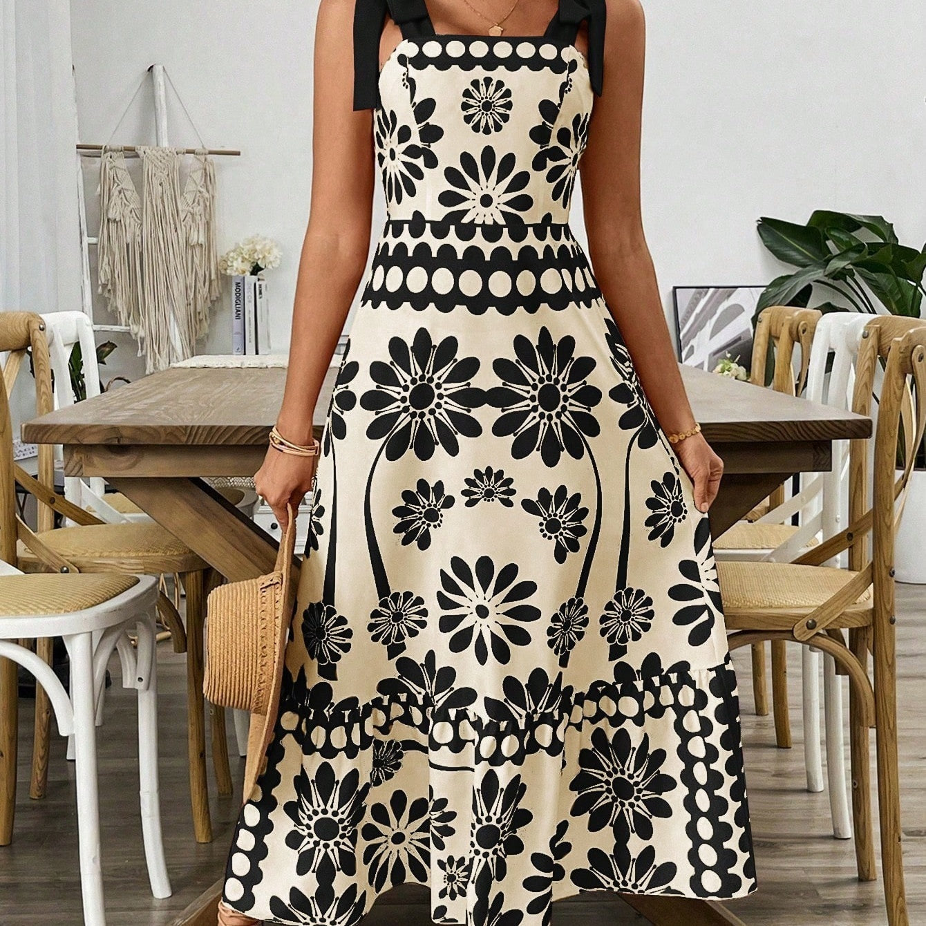 Robe courte femme fleurie noir — ORIS WEAR