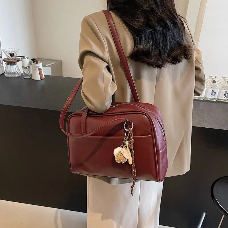 Mode femme élégante ruban noir — ORIS WEAR