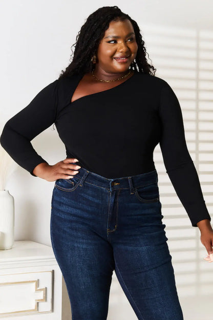 Top manches longues à encolure asymétrique ORIS WEAR