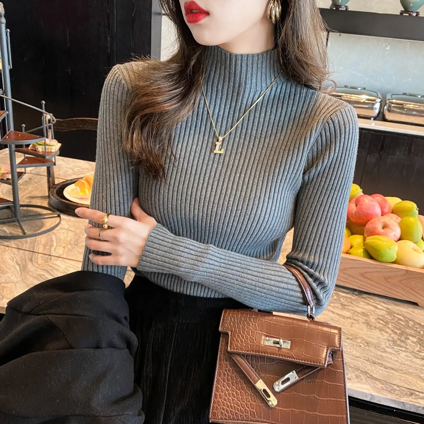 Pull côtelé à col montant – Coupe ajustée et allure chic ORIS WEAR