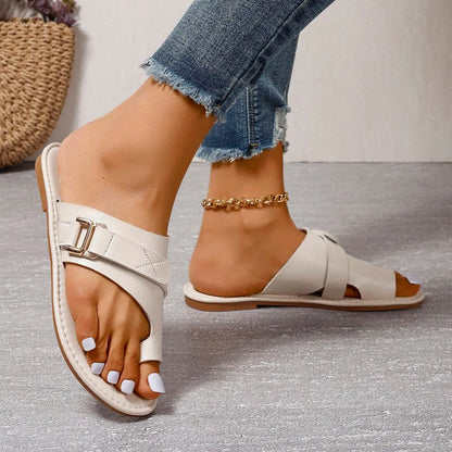 Mode femme élégante beige — ORIS WEAR