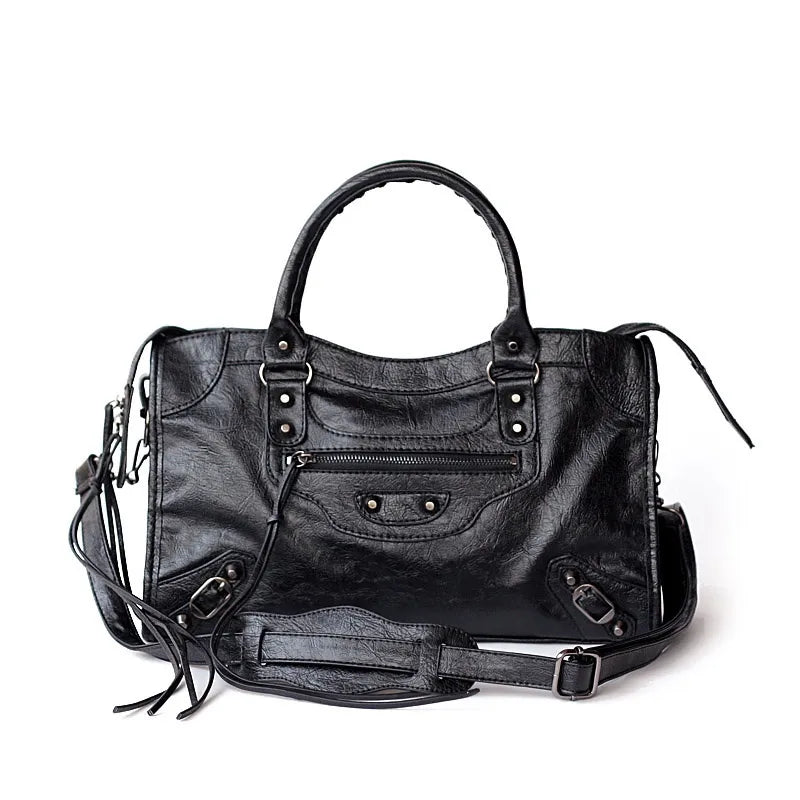 Mode femme élégante noir — ORIS WEAR